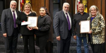 La Mirada Recognizes Business Milestones