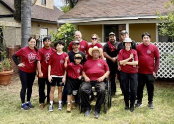 Neighbors Helping Neighbors: Love La Mirada Volunteers Transform Yard and Spirits