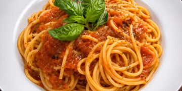 Restaurant Review: La Pasta Brings Fresh Italian Flavor to Los Cerritos Center